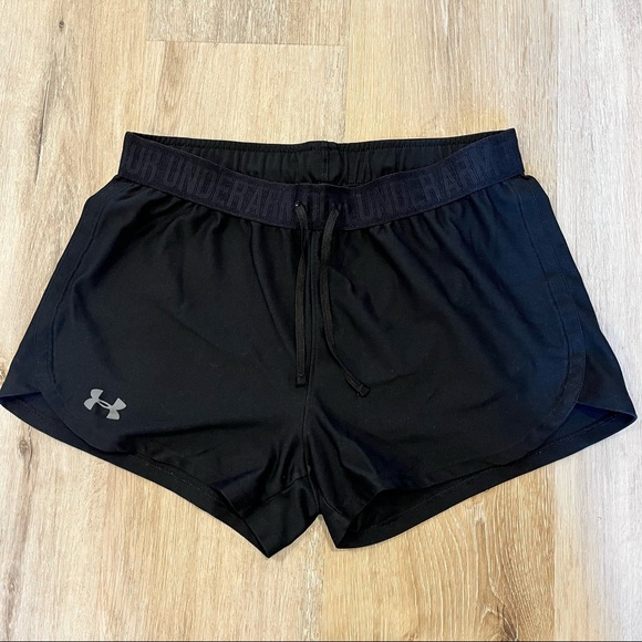 Under Armour Pants - ✨Host Pick✨ Under Armour Black Athletic Shorts